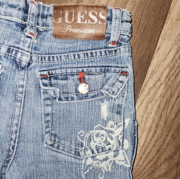 Guess Long Length Denim Red White Blue Distressed Shorts Size 5 - Picture 5 of 6